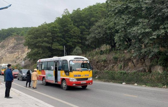 Quảng Ninh cho phép xe khách liên tỉnh hoạt động trở lại từ 12h ngày 6/2
