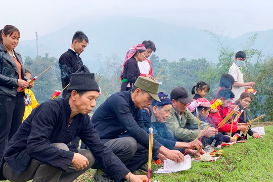 Những phong tục độc đáo ngày Tết của người dân tộc thiểu số vùng cao Lào Cai