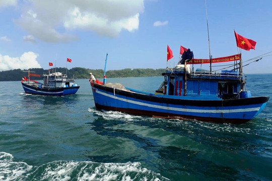 Hỗ trợ hoạt động trên biển Đông cho ngư dân trong điều kiện không internet