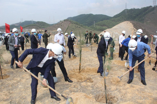 Than Cao Sơn hưởng ứng Tết trồng cây Xuân Tân Sửu 2021