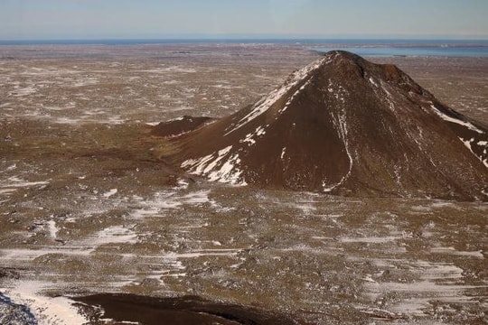 Sau hàng chục nghìn trận động đất, Iceland lo ngại núi lửa phun trào