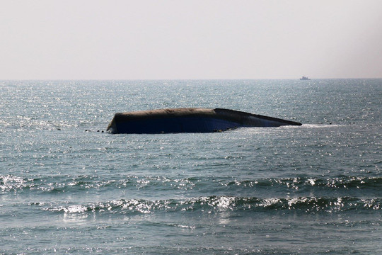 Tổng Cục môi trường giám sát chặt chẽ sự cố tàu Bạch Đằng bị nạn trên biển Mũi Né