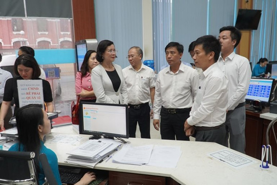 Quảng Nam và Bình Phước đến Huế học tập kinh nghiệm về xây dựng chính quyền điện tử, đô thị thông minh