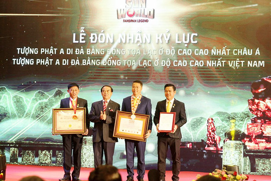 Sa Pa – Lào Cai: Đón nhận kỷ lục Guinness “Tượng Phật A Di Đà bằng đồng tọa lạc ở độ cao cao nhất châu Á”