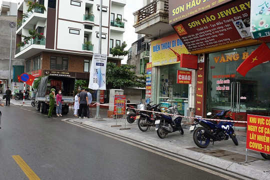 TP.Hạ Long phong toả 2 khu phố có F1 liên quan đến bệnh nhân tại Hà Nội