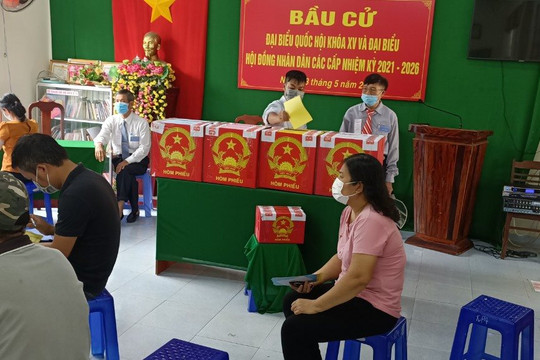 Cử tri phường 11 TP Vũng Tàu: Mỗi lá phiếu là một niềm tin gửi gắm