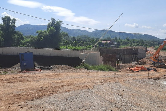 Lạng Sơn: Vì sao công trình tiền tỷ phá đi xây lại vẫn chưa hoàn thành?