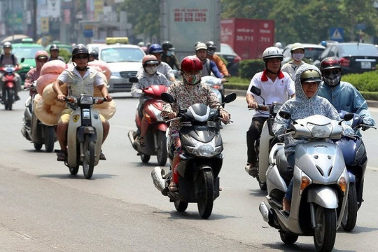 Thời tiết ngày 17/7: Bắc Bộ ngày nóng bức, vùng núi đêm mưa giông