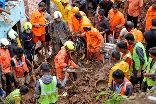 Ít nhất 30 người thiệt mạng do mưa lớn gây lở đất ở Mumbai