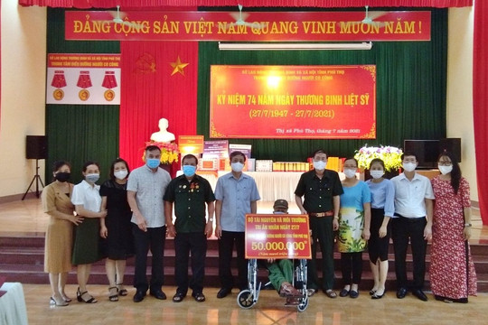 Công đoàn Bộ Tài nguyên và Môi trường tri ân người có công tại tỉnh Phú Thọ