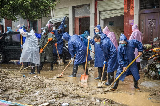 Gần 6.000 người sơ tán do mưa lớn ở Trung Quốc