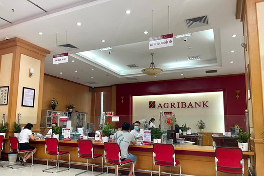 Agribank giảm lãi vay, hỗ trợ kịp thời khách hàng trong đại dịch