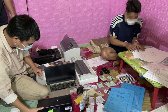 Quảng Nam: Triệt phá đường dây sản xuất, mua bán giấy tờ giả quy mô lớn