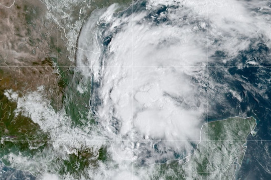 Dự báo bão Nicholas sẽ đổ bộ Texas và Louisiana ở Mỹ vào tối 14/9