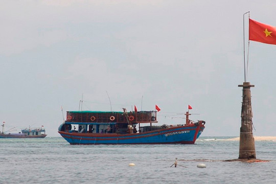 Quảng Bình: Nhiều tàu cá ngư dân lắp đặt thiết bị GSHT bị sự cố khi ra khơi
