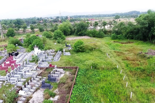 Hà Tĩnh: Cần chấm dứt việc tự ý cơi nới khu nghĩa trang Quan Ô