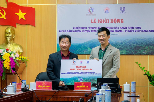 Trồng mới 1 triệu cây xanh khôi phục rừng đầu nguồn Mèo Vạc, Hà Giang