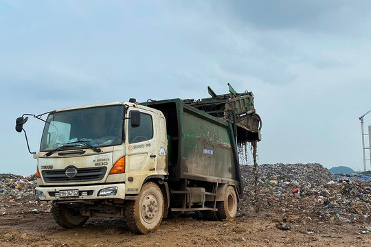 Hà Nội yêu cầu khẩn trương đảm bảo việc tiếp nhận, xử lý rác thải tại Nam Sơn