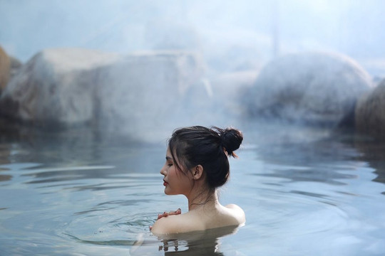 Tắm onsen - “bác sĩ” trị liệu từ thiên nhiên