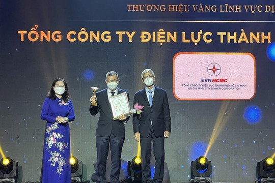 EVNHCMC nhận giải thưởng Thương hiệu vàng trong công tác xây dựng và phát triển thương hiệu năm 2021