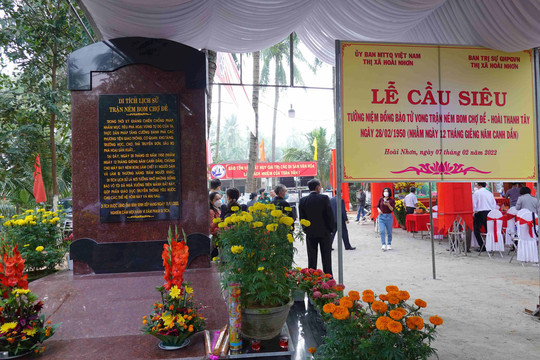 Hoài Nhơn (Bình Định): Công nhận di tích Trận ném bom Chợ Đề và phát động Tết trồng cây 