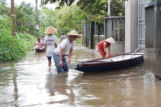 Thừa Thiên – Huế đón mưa lớn, nguy cơ lũ trái mùa
