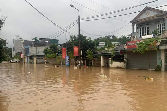 Điện Biên: Ngập nặng sau mưa lớn