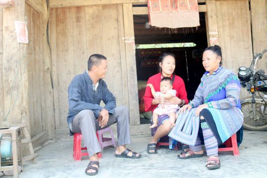 Bát Xát - Lào Cai: Trưởng Bản người Mông xoá hủ tục