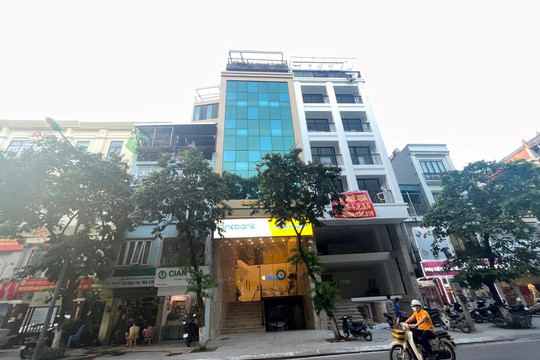 Tòa nhà 244 Kim Mã xây dựng sai phép: Chính quyền xử lý “nửa vời”