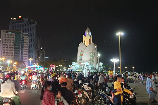 Phát triển kinh tế đêm ở Nha Trang: Điểm nhấn để thu hút du khách