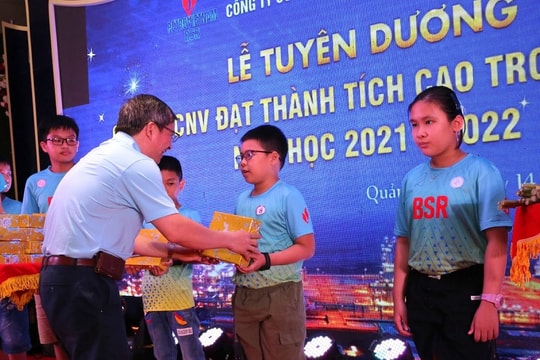 BSR tuyên dương con CBCNV đạt thành tích cao trong năm học 2021 - 2022