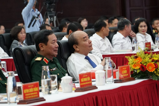 Chủ tịch nước Nguyễn Xuân Phúc dự Hội thảo 70 năm chiến thắng Đồn Nhất - Hải Vân Quan tại Đà Nẵng