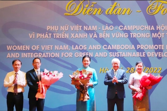 Phụ nữ Việt Nam - Lào - Campuchia hợp tác vì phát triển xanh bền vững 
