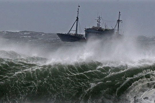 Chủ động ứng phó với gió mạnh trên biển