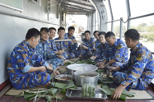 Ngày hội bánh chưng xanh của lính hải quân