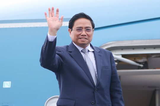 Thủ tướng Phạm Minh Chính lên đường dự Hội nghị Cấp cao Ủy hội sông Mekong quốc tế