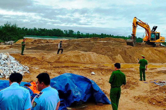 Quảng Bình: Phát hiện nhiều trường hợp khai thác, vận chuyển cát trái phép