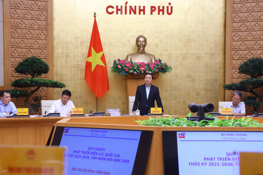 Phó Thủ tướng Trần Hồng Hà: Từng bước hình thành 'hệ sinh thái' công nghiệp năng lượng tái tạo