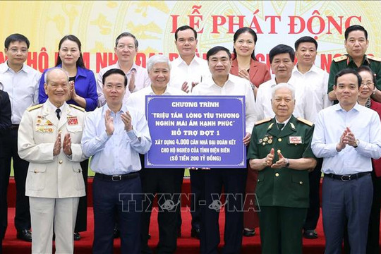 Chủ tịch nước dự Lễ phát động ủng hộ làm nhà đại đoàn kết cho hộ nghèo của tỉnh Điện Biên