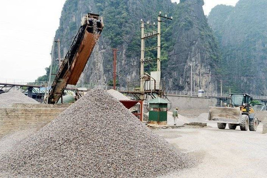 Quản lý khoáng sản làm VLXD thông thường nhìn từ Quảng Nam: Áp chế tài chấn chỉnh vi phạm