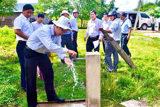 Đắk Lắk: Người dân phấn khởi khi nước sạch về với buôn làng
