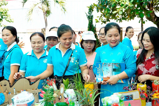 Hương Thủy (Thừa Thiên Huế): Tổ chức ngày hội “Môi trường xanh - nếp sống xanh”