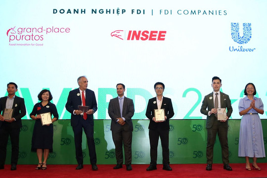 INSEE Việt Nam tiếp tục nhận Giải thưởng Top 50 Doanh nghiệp phát triển bền vững