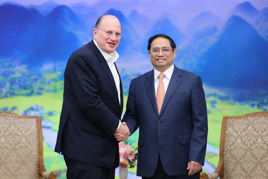 Hoan nghênh HSBC thu xếp 12 tỷ USD tài trợ phát triển bền vững tại Việt Nam