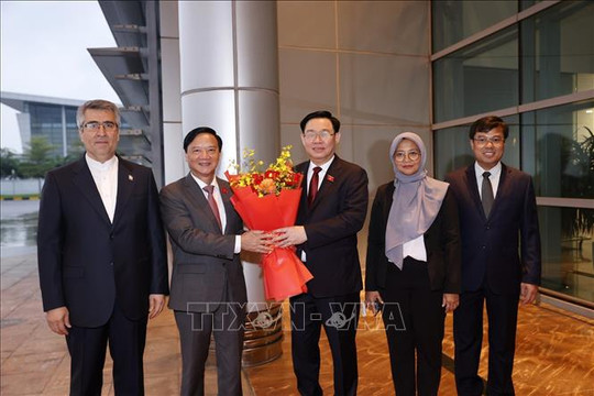 Chủ tịch Quốc hội Vương Đình Huệ lên đường tham dự Đại hội đồng AIPA-44, thăm chính thức Indonesia và Iran