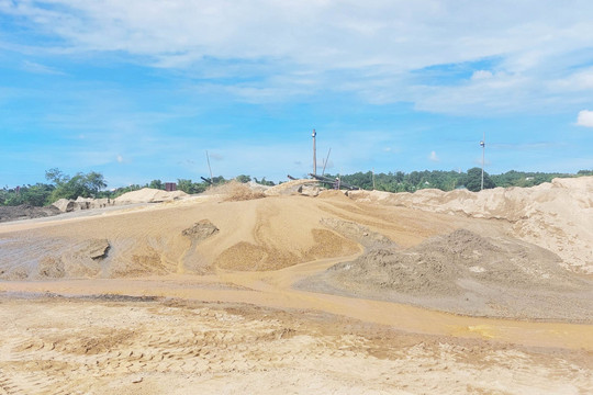 Siết chặt quản lý khai thác cát, sỏi ở Quảng Trị - Bài 3: Cần nâng cao trách nhiệm của người đứng đầu để ngăn chặn tình trạng khai thác cát, sỏi lòng sông trái phép