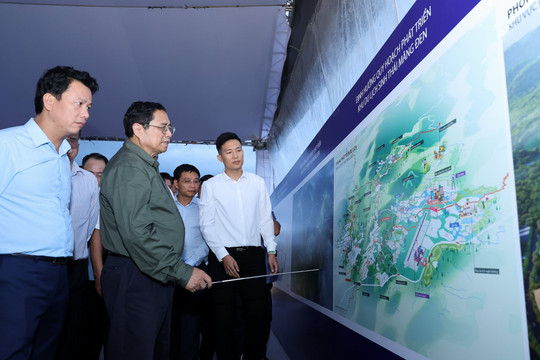 Thủ tướng khảo sát thực tế, nêu các định hướng lớn phát triển Măng Đen, Kon Tum