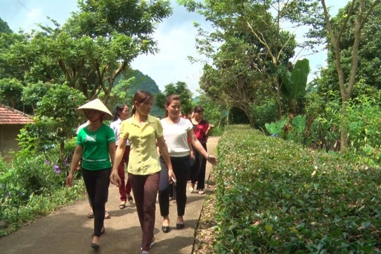 Phụ nữ Lạng Sơn tích cực phát triển kinh tế, bảo vệ môi trường