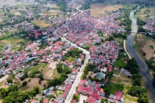 Tràng Định (Lạng Sơn): Đưa chính sách giảm nghèo đến người dân
