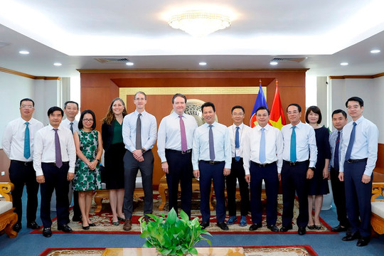 Bộ trưởng Đặng Quốc Khánh tiếp Đại sứ Hoa Kỳ tại Việt Nam
